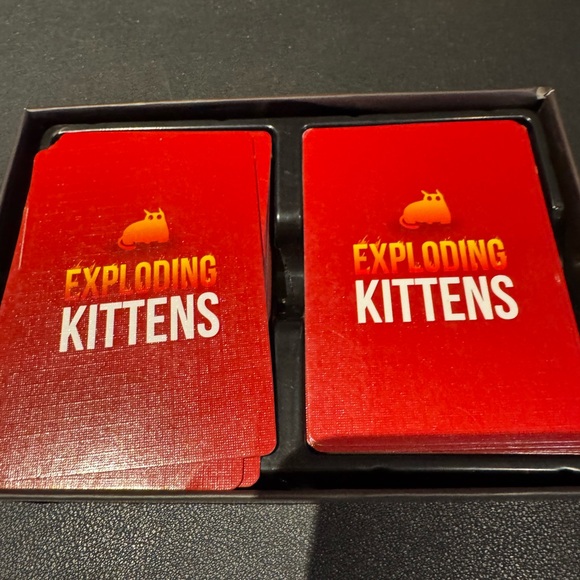 Red Card Game - Picture 3 of 3